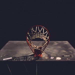 【爱游戏官网】事态严峻！曼联锁定诺丁汉森林新星安德森，1亿欧标价引发三狮军团甜蜜烦恼，纽卡斯尔加入激烈角逐