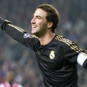 爱游戏下载|埃因霍温对阵马德里竞技，数据视角下的赛前较量前瞻