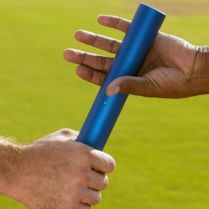 爱游戏官网_快船队久违训练馆重启训练，球员热情高涨迎新征程