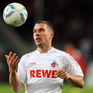 【爱游戏】纳格尔斯曼直面媒体风波，强调批评应有实据，摒弃浮夸言论